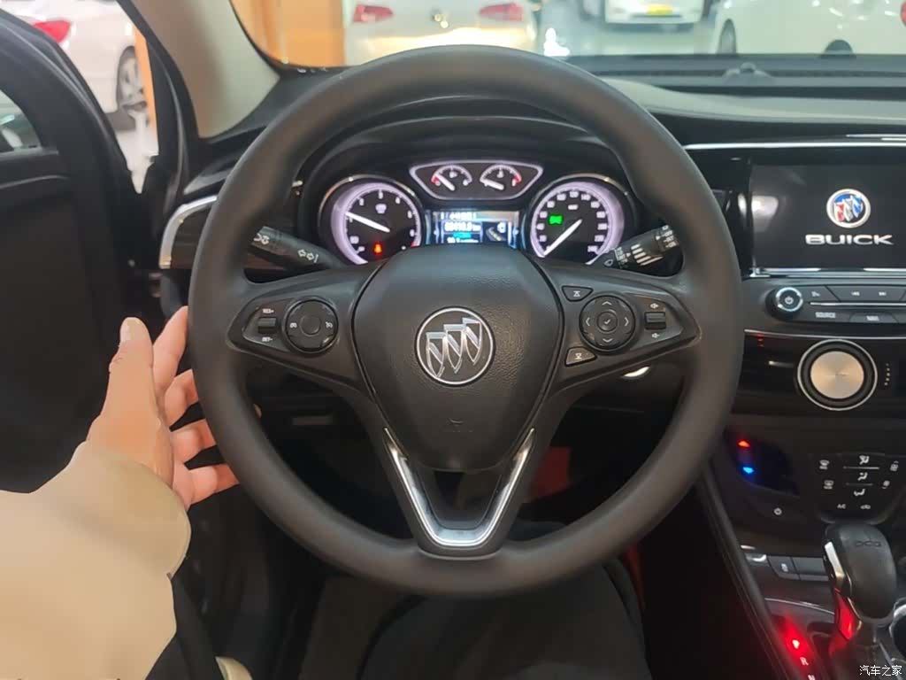 Buick Envision Plus, 2019 7