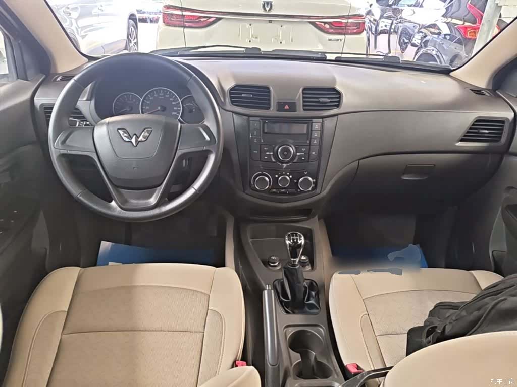 Wuling Hongguang, 2016 10