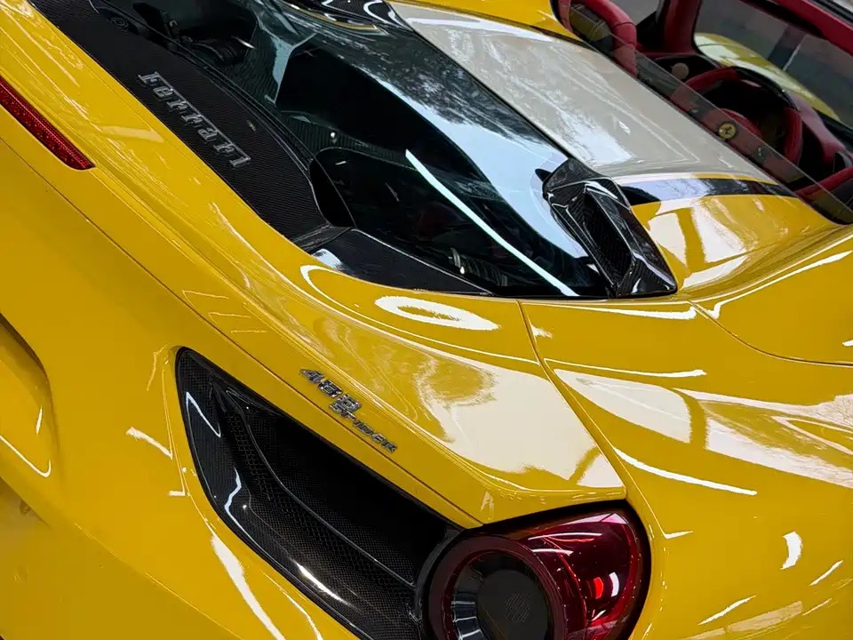 Ferrari 488
