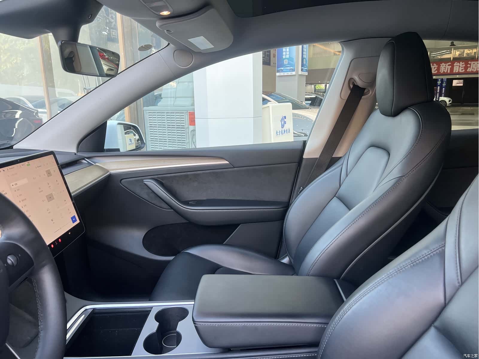 Tesla Model Y, 2023 24