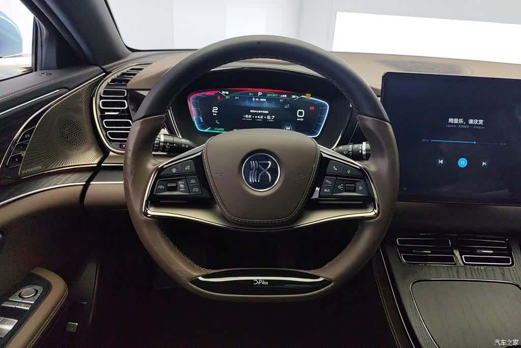 BYD Han, 2023 15