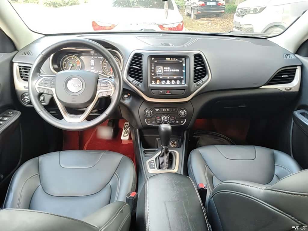 Jeep Cherokee, 2019 4