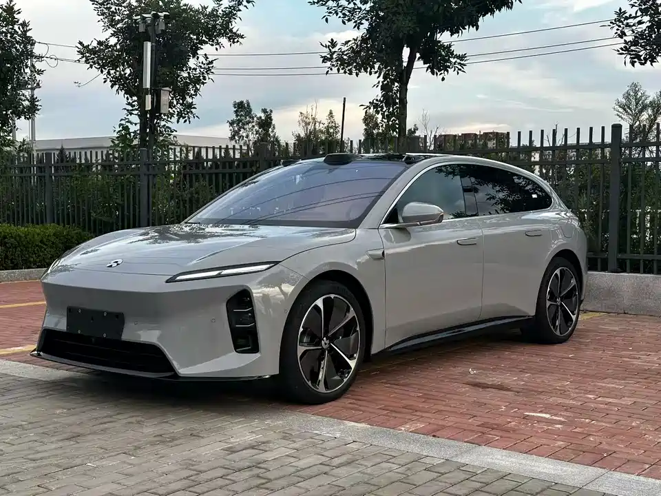 NIO ET5T
