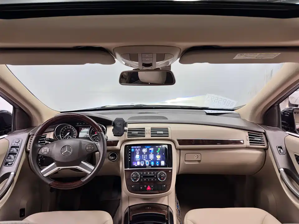 Mercedes-Benz R-class