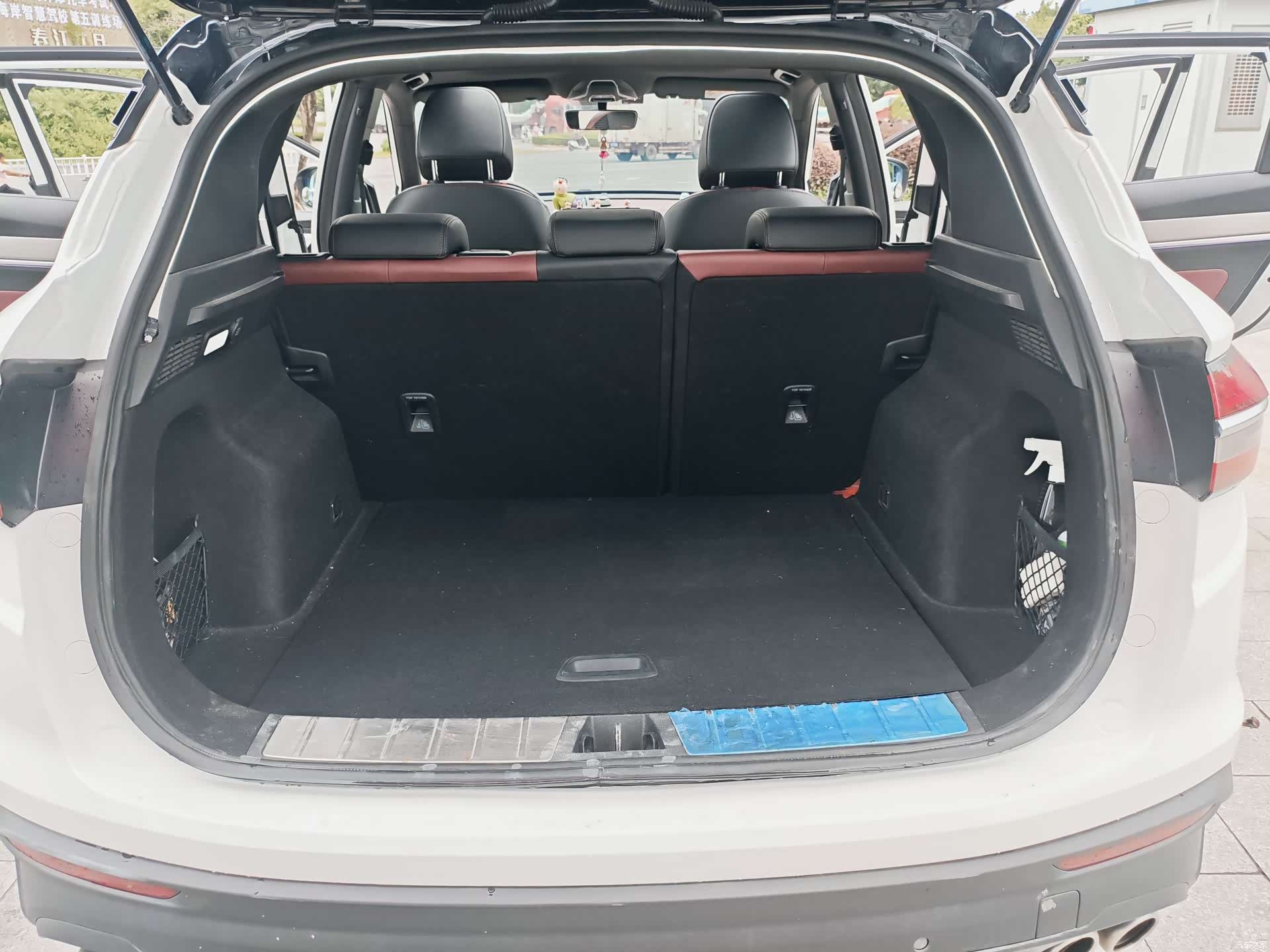 Geely Coolray, 2020 23
