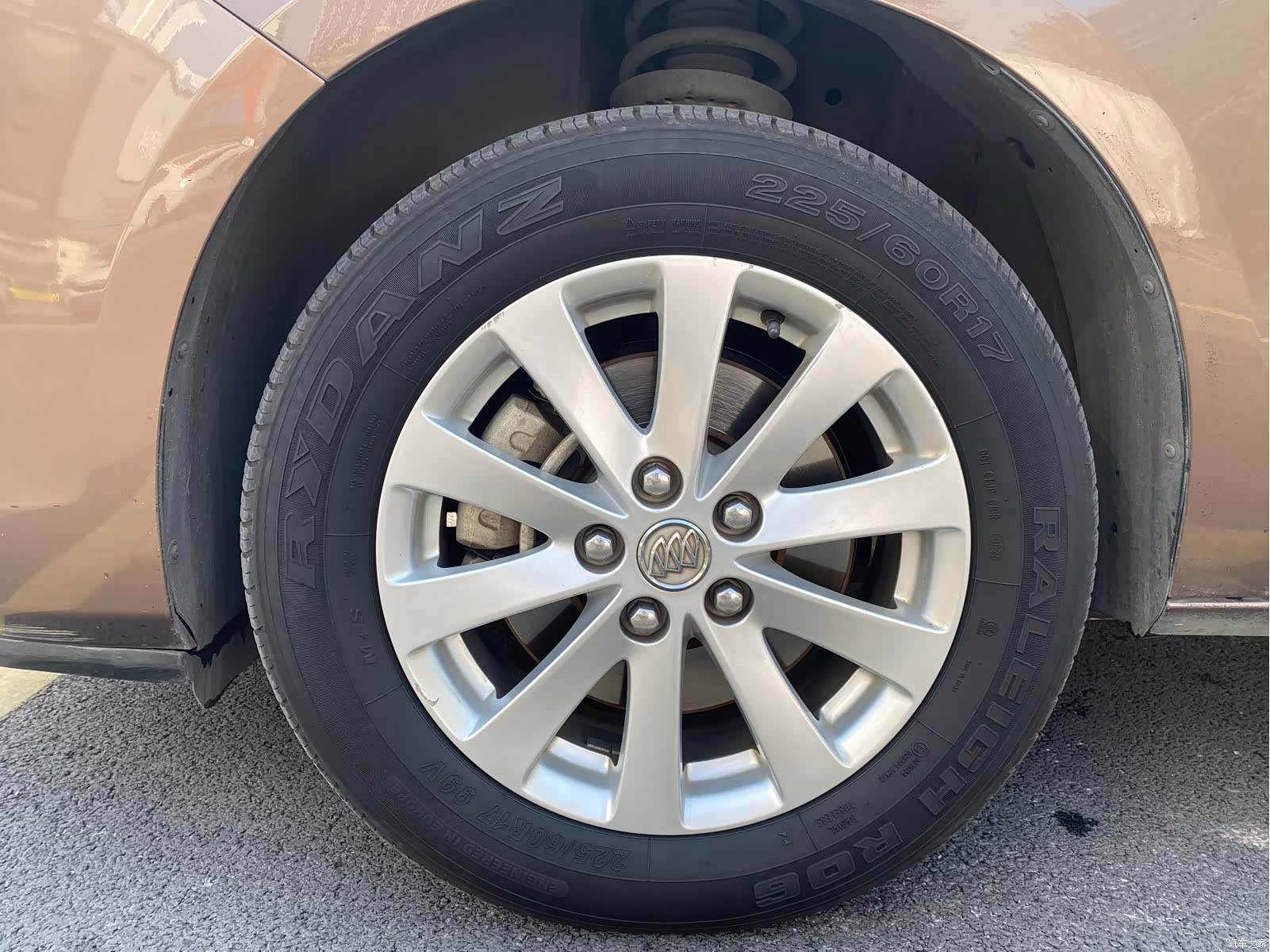 Buick GL8, 2019 9