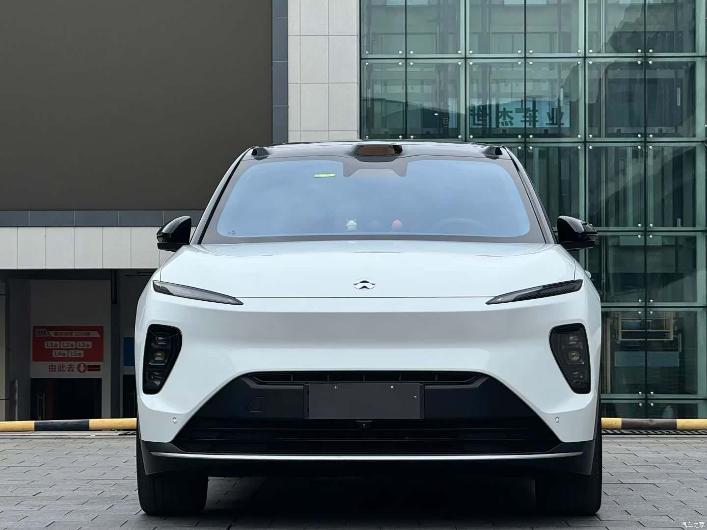 NIO ES8, 2023 2