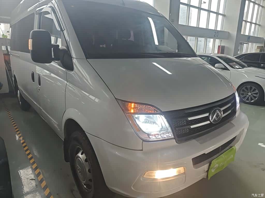 Maxus V80, 2023 4
