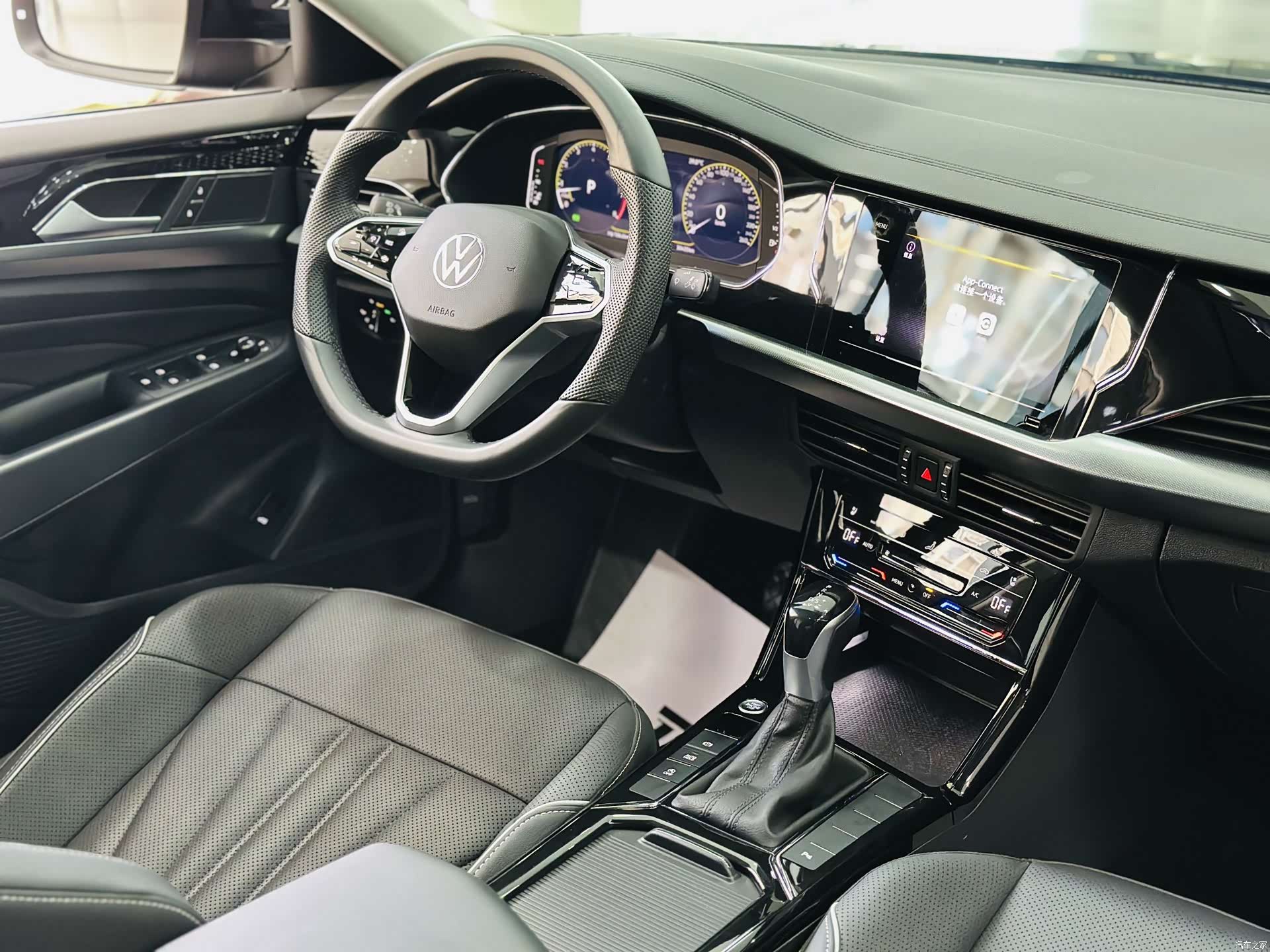 Volkswagen Passat, 2024 11