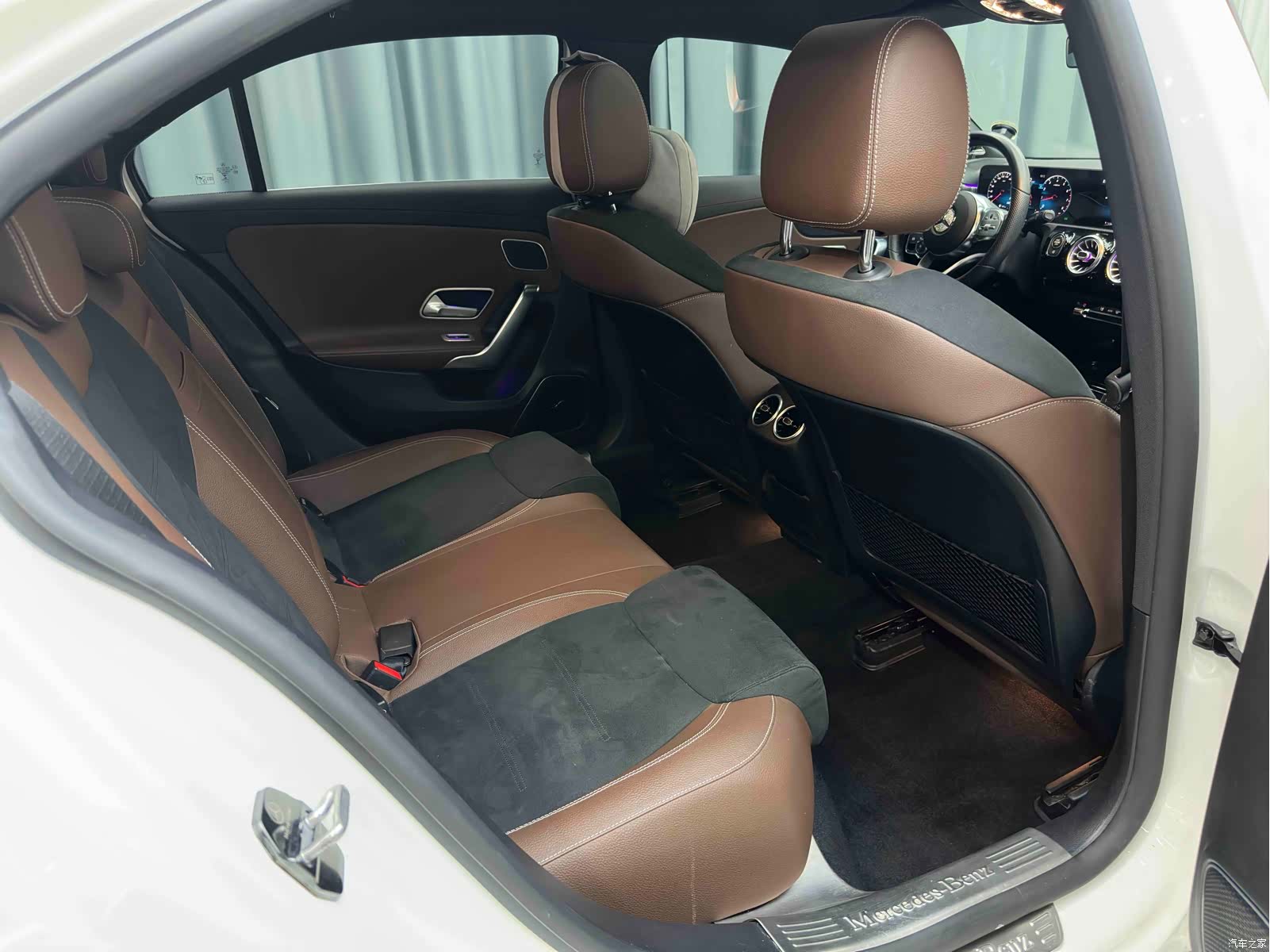 Mercedes-Benz A-Class, 2019 24