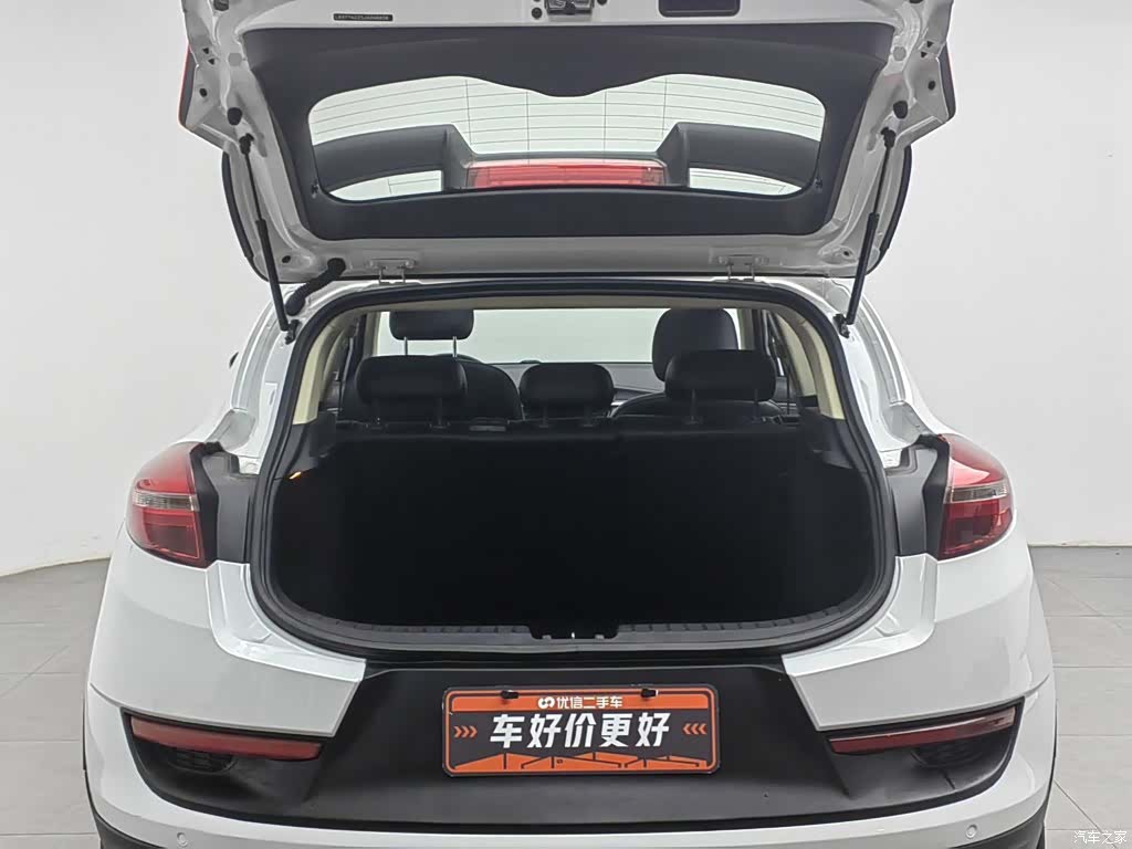 Geely Emgrand, 2018 16