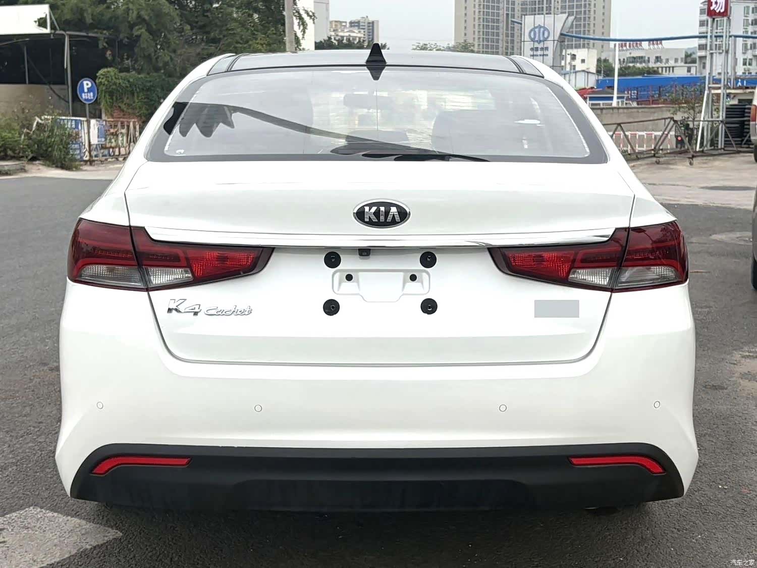 Kia GLS, 2018 8