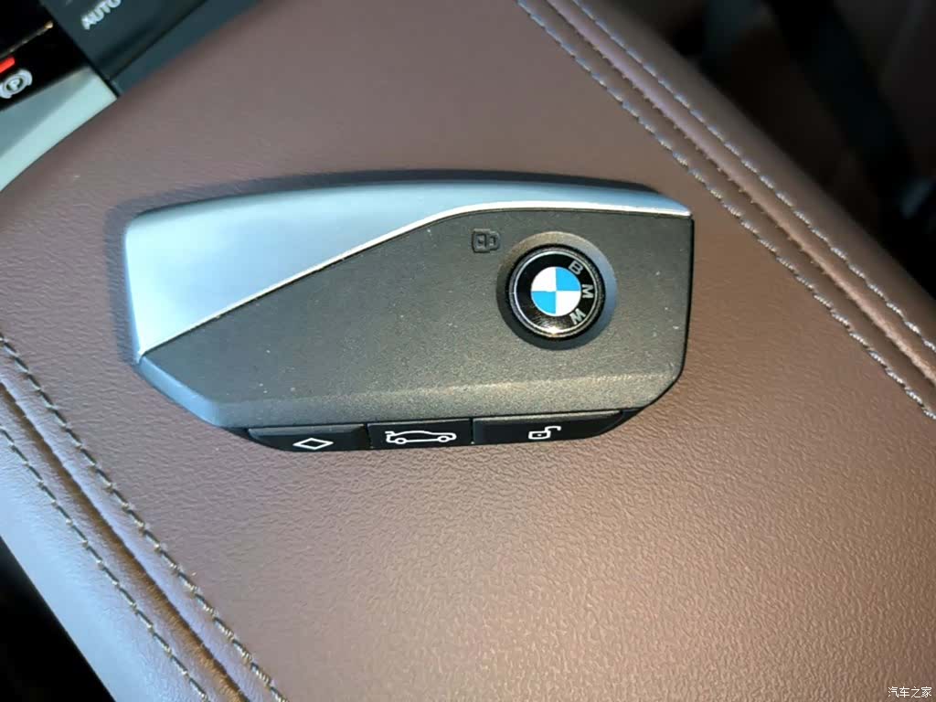 BMW X2, 2025 9