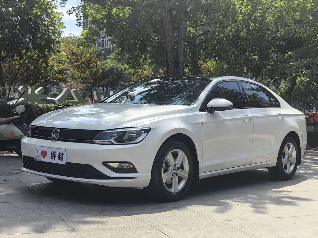 Volkswagen Lamando 2017 230TSI DSG