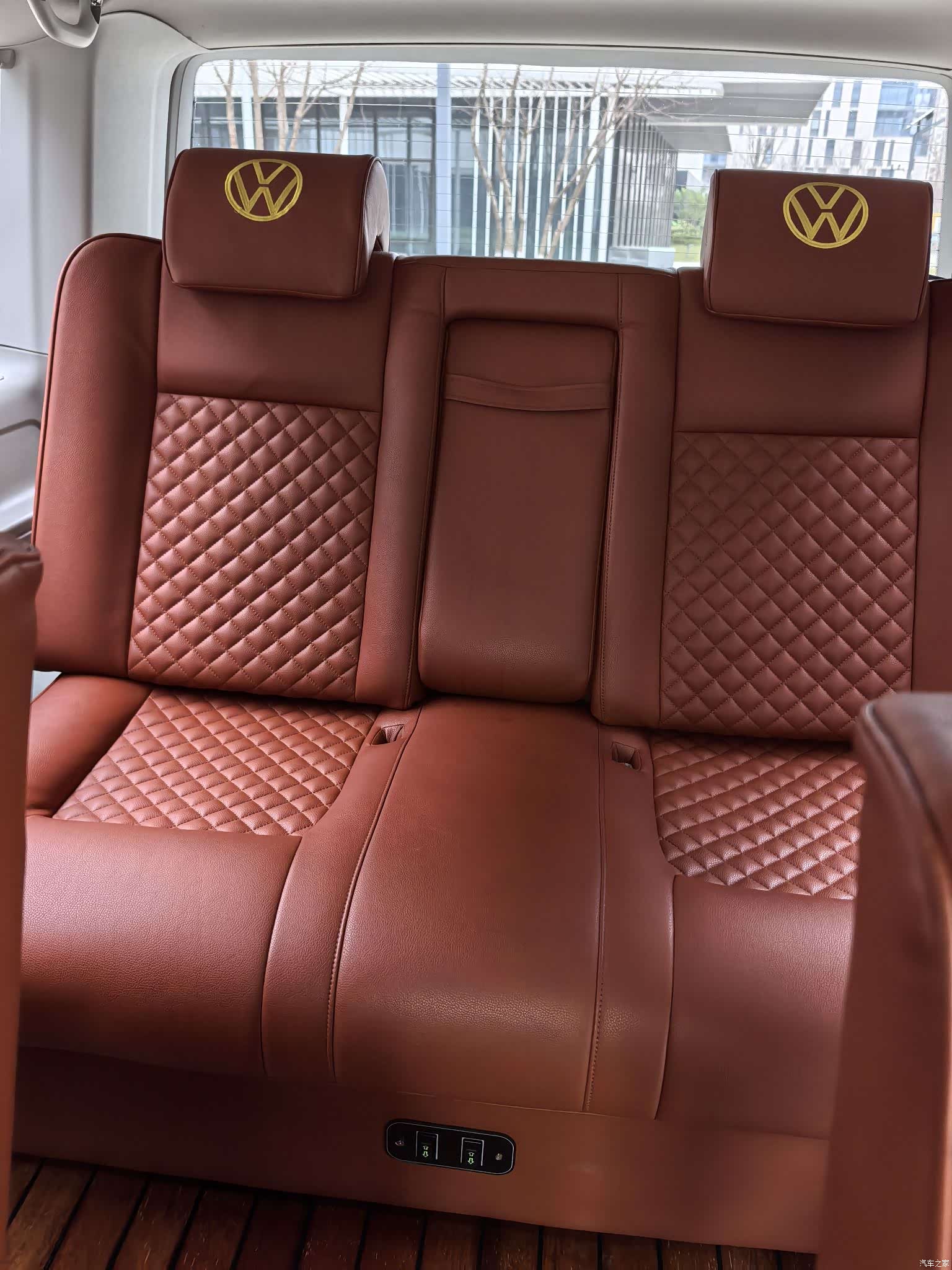Volkswagen 8, 2017 13