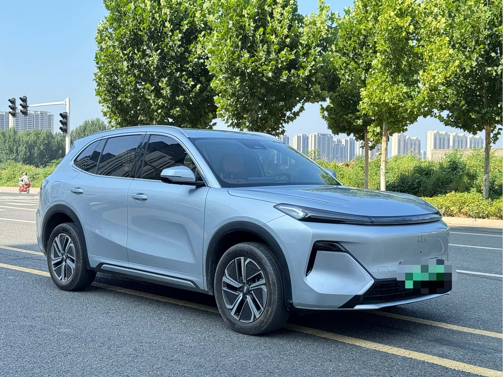 Geely 7, 2025 3