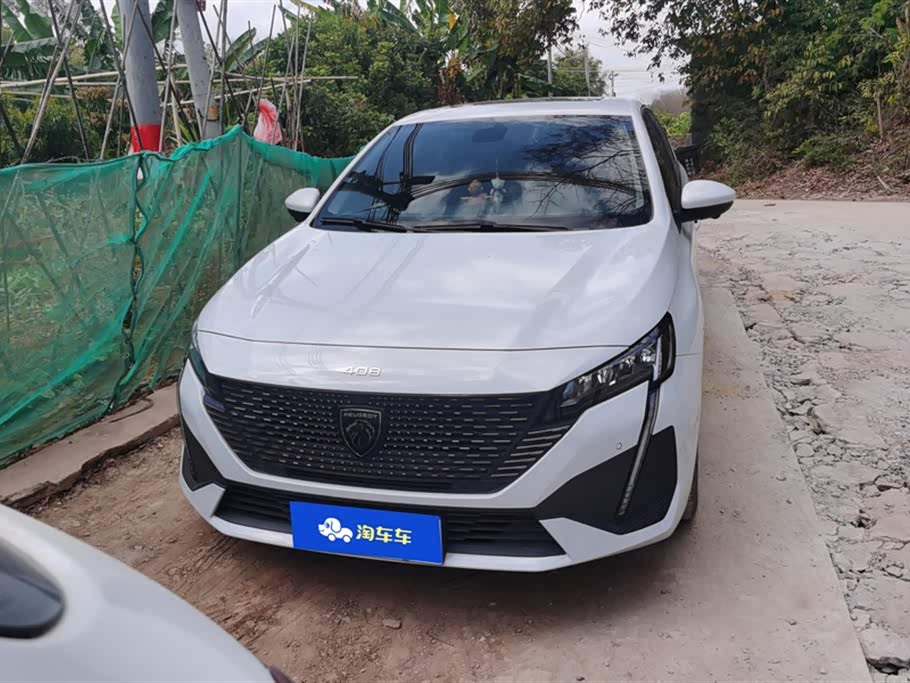 Peugeot 408