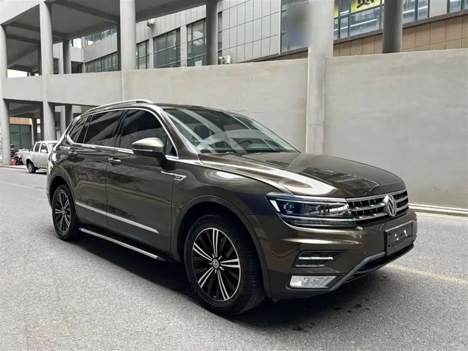 Volkswagen Tiguan L