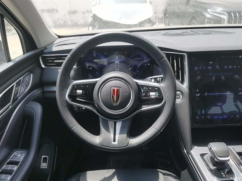 Hongqi HS7, 2024 11