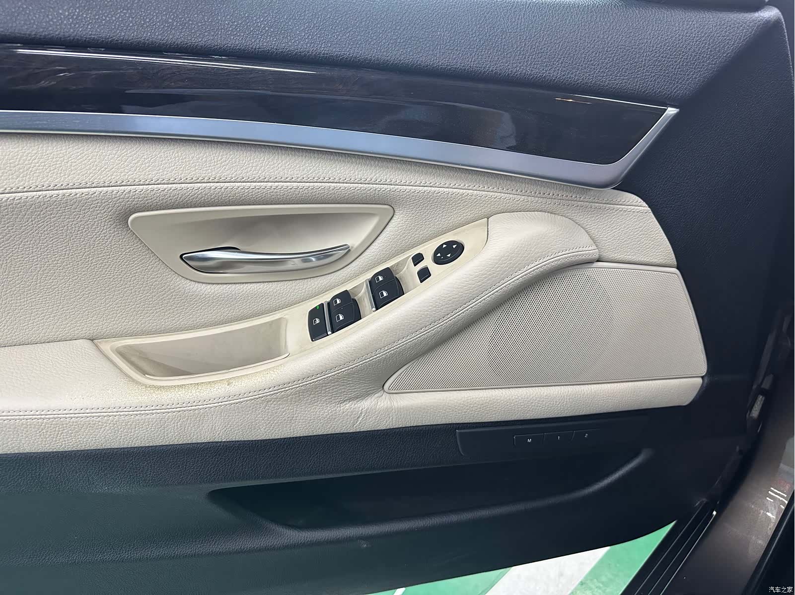 BMW 5 Series, 2012 19