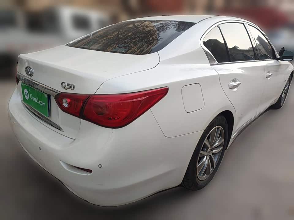 Infiniti Q50L