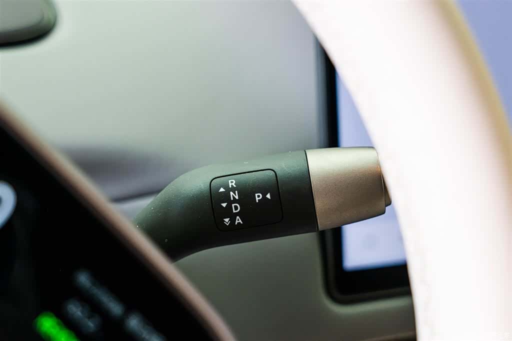 Li Auto i6, 2025 15