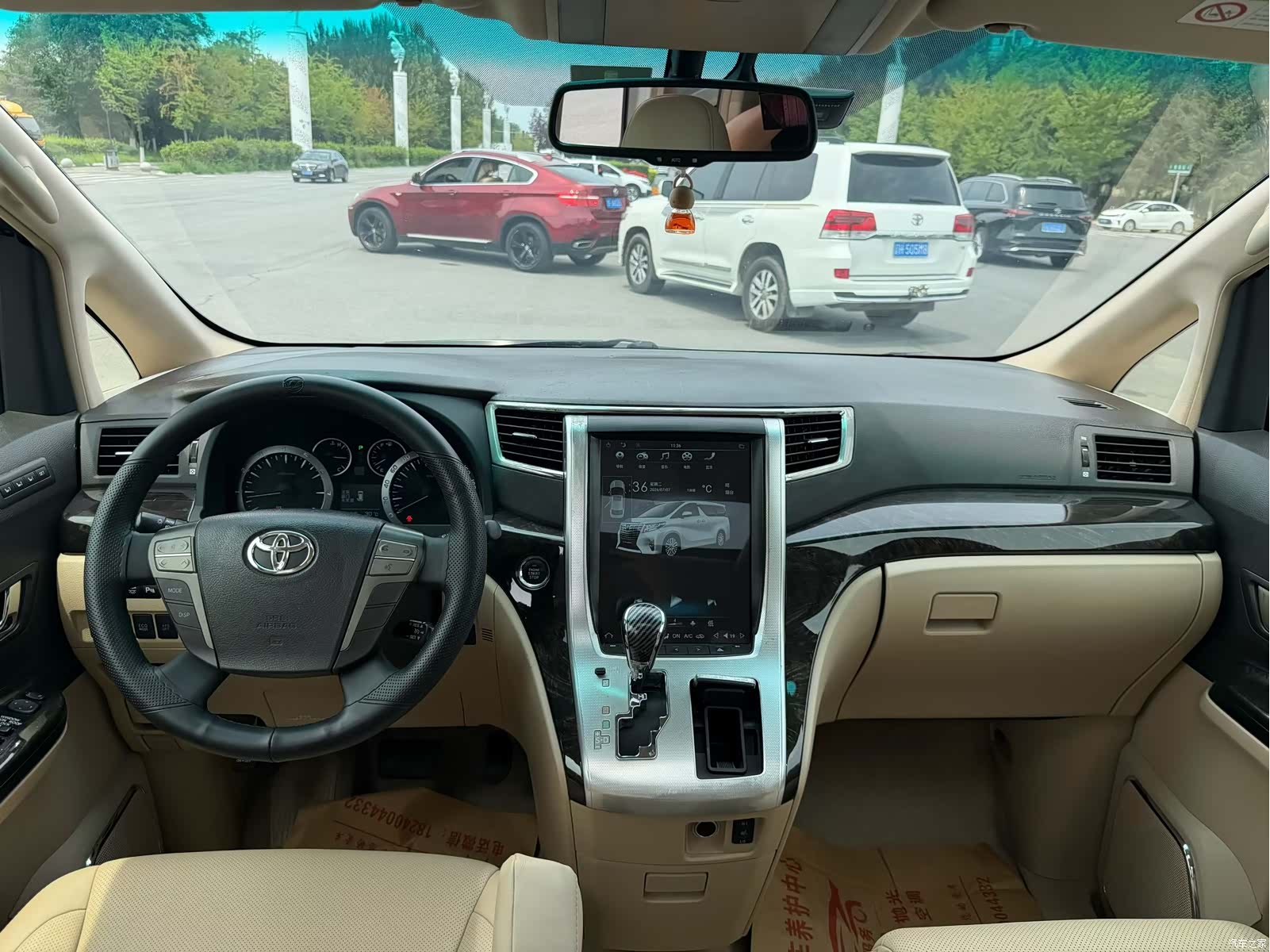 Toyota Alphard, 2012 6