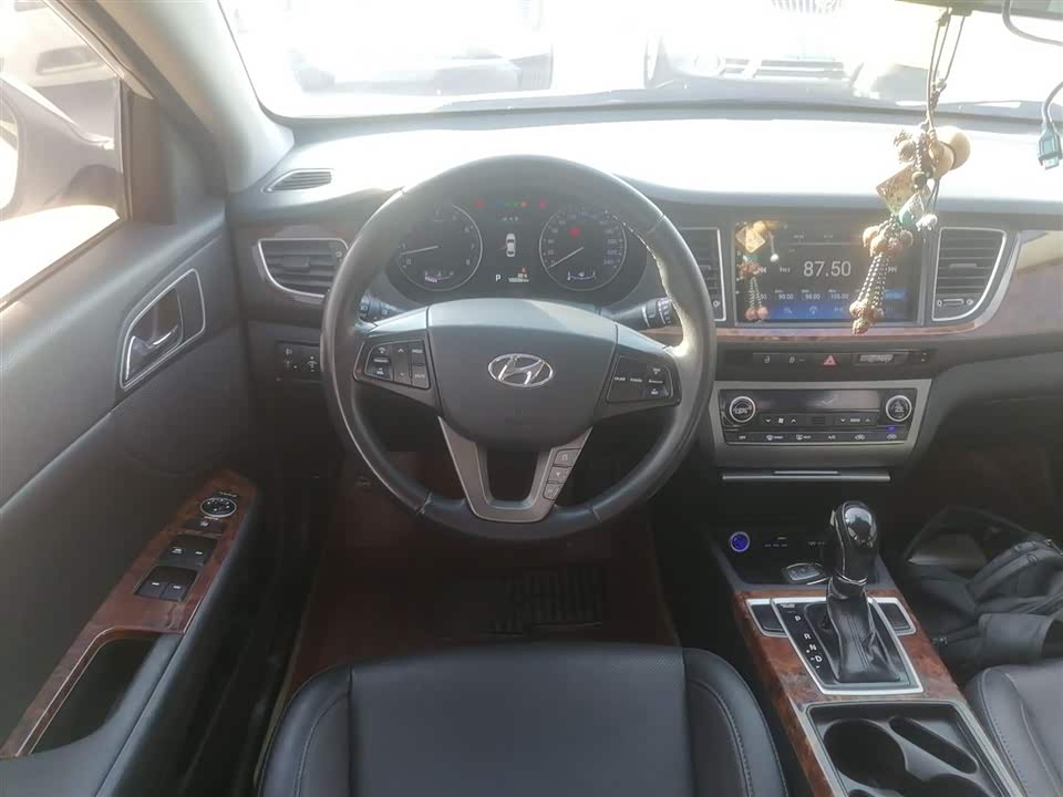 Hyundai Name picture