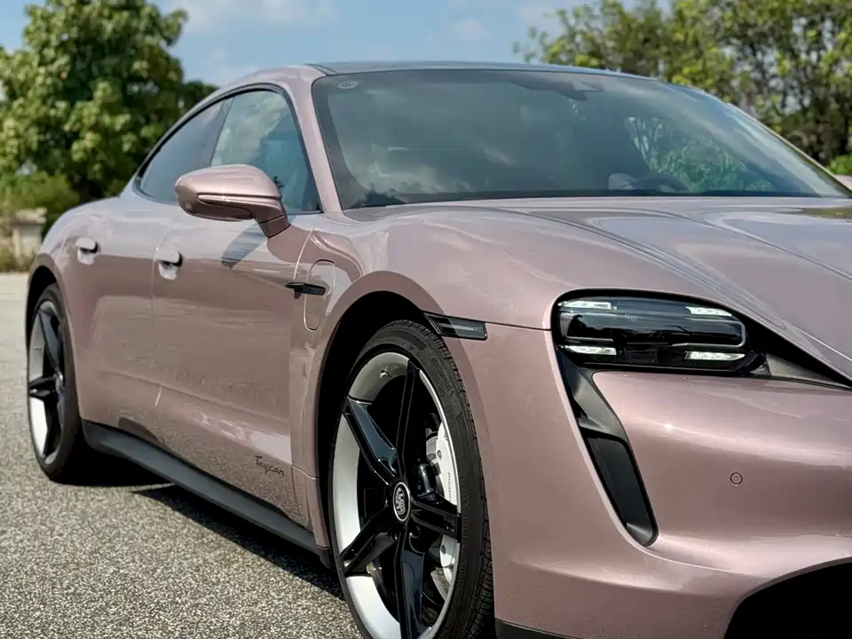 Porsche Taycan