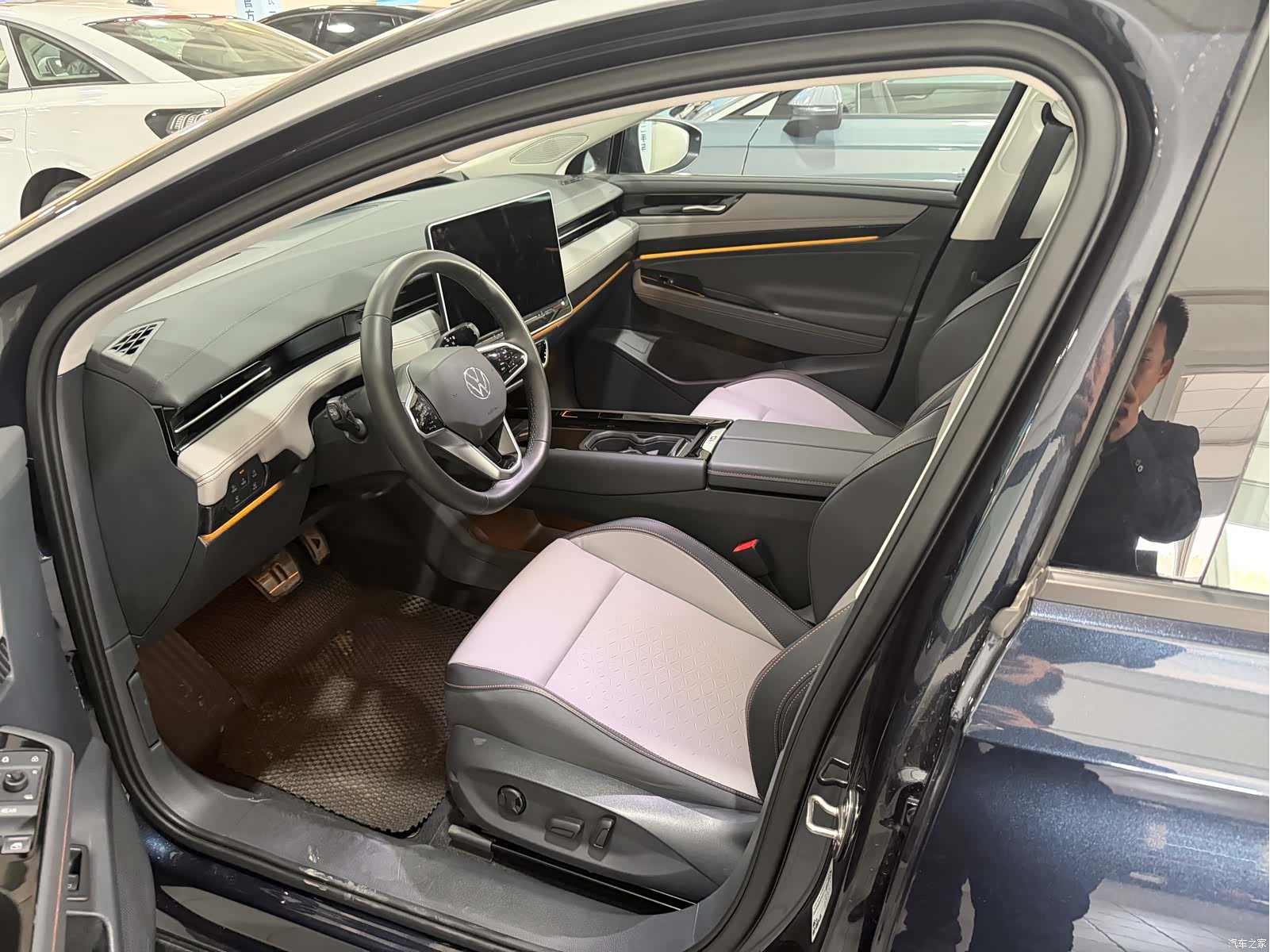 Volkswagen ID.7, 2024 3