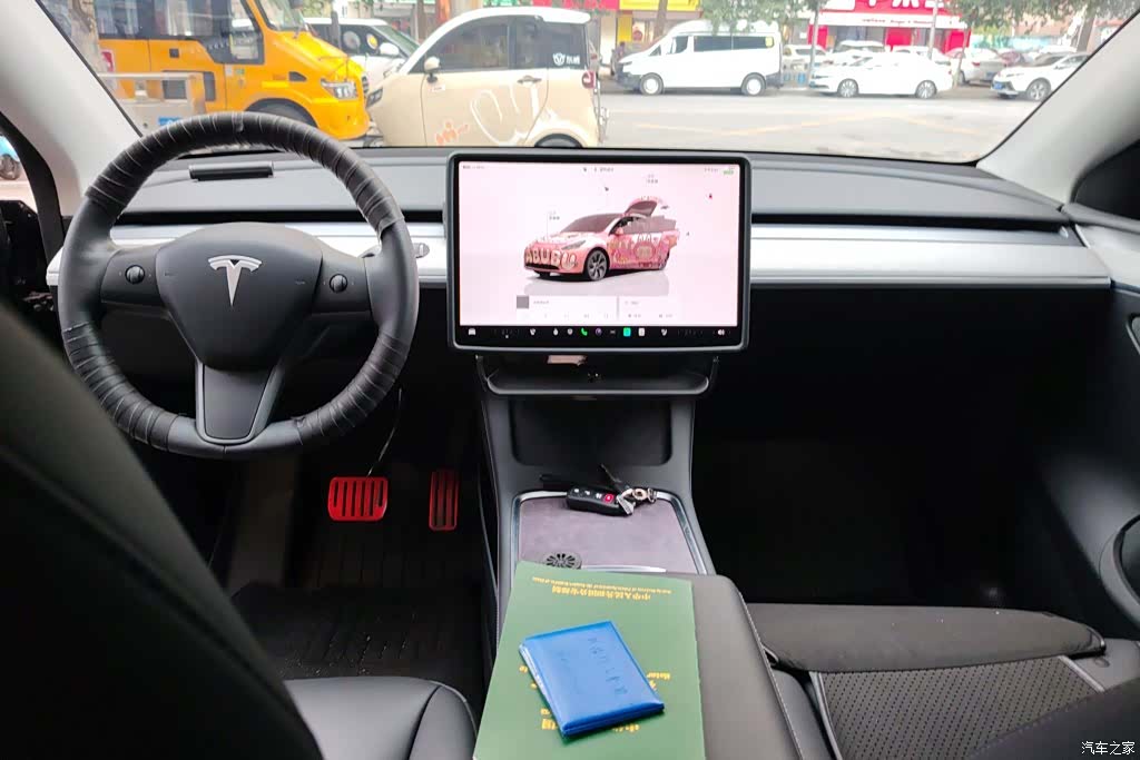 Tesla Model Y, 2025 12