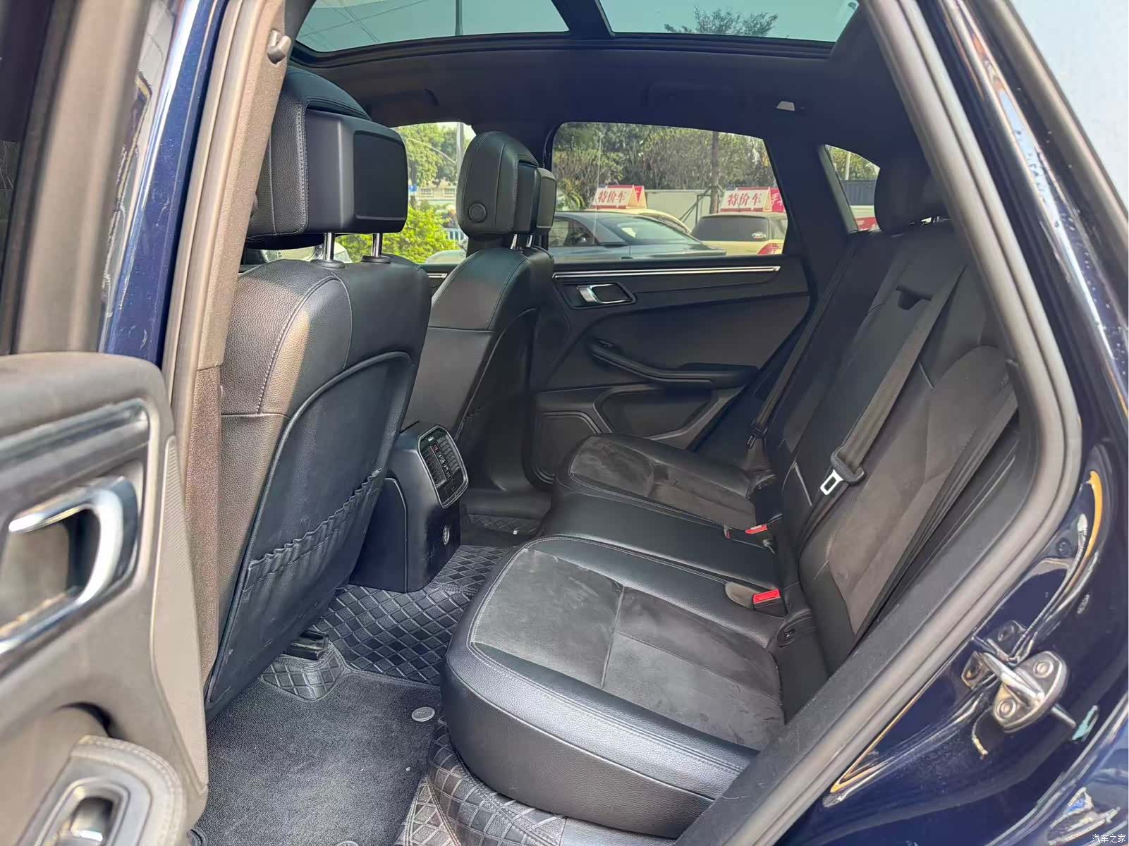 Porsche Macan, 2019 все фото