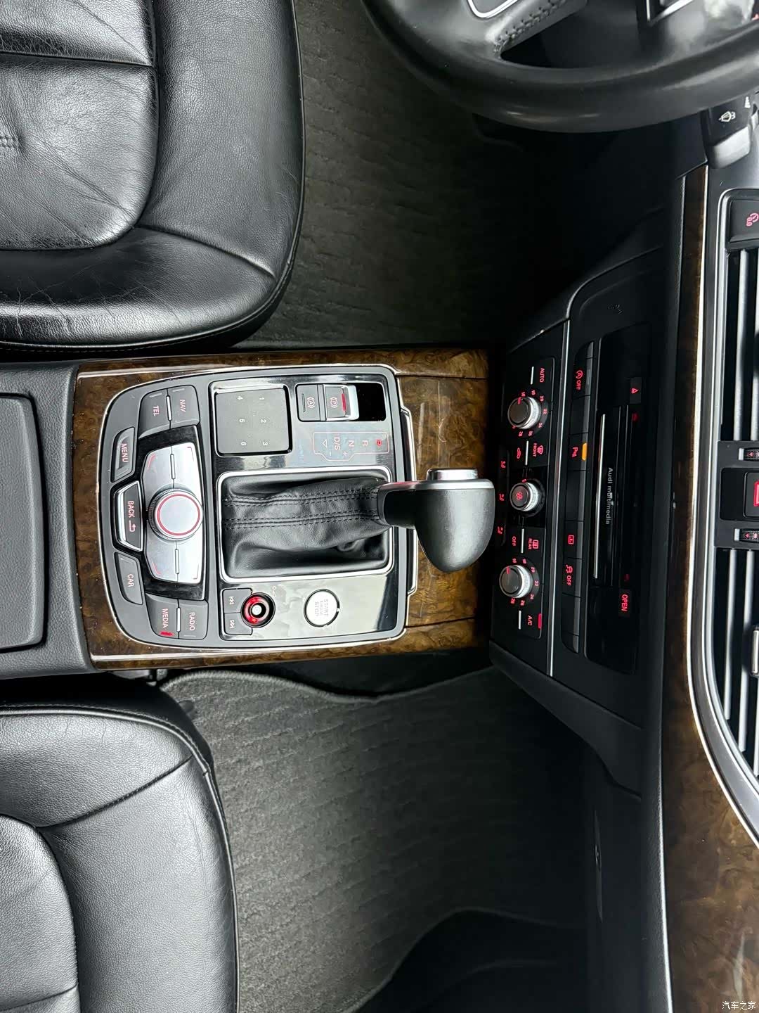 Audi A6L, 2015 10