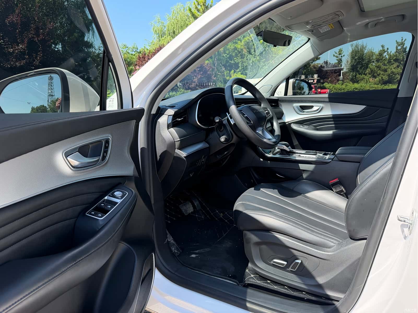 Roewe RX5, 2021 12