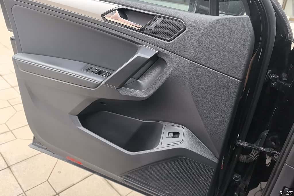 Volkswagen Tiguan L, 2020 6