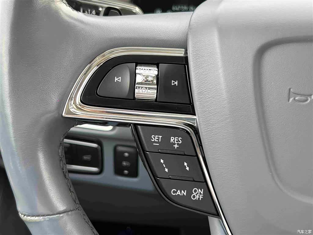 Lincoln Navigator, 2019 25