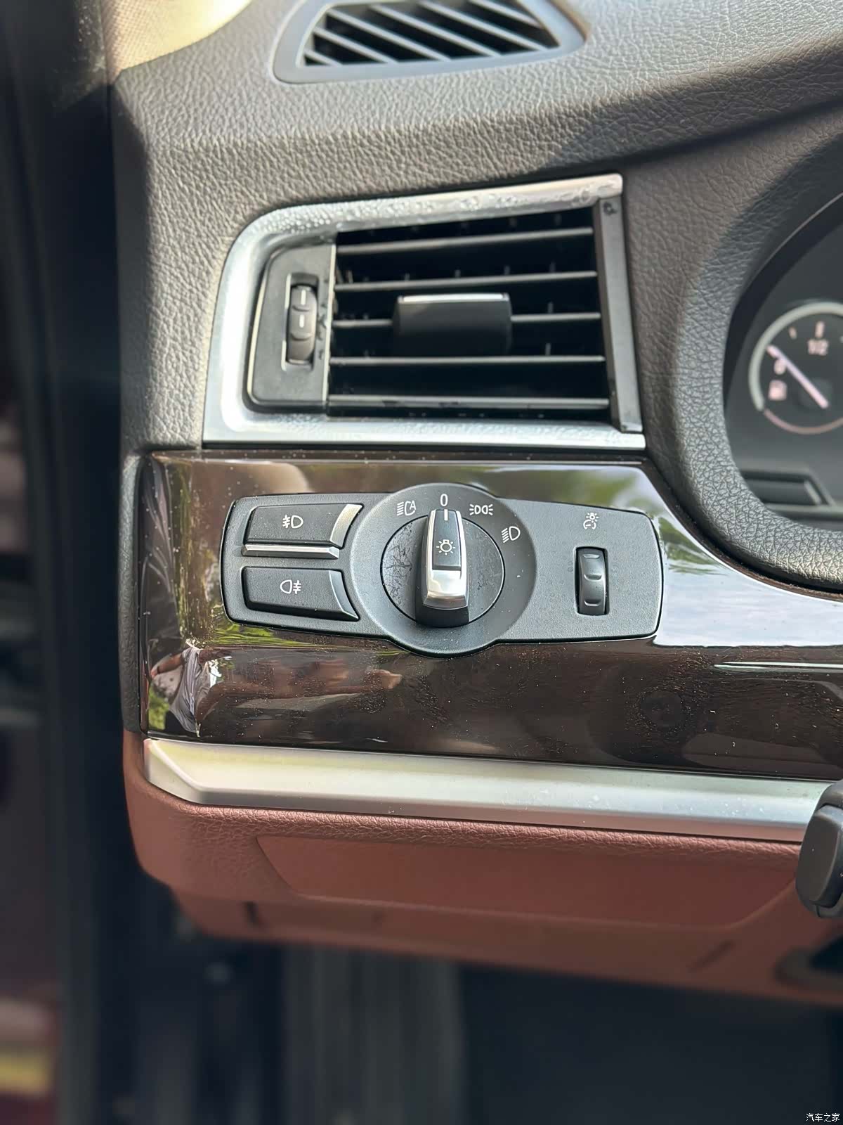 BMW 5 Series, 2015 23