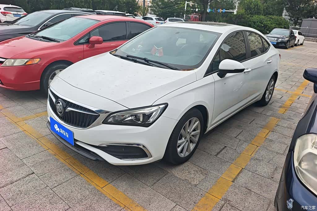 Buick Verano, 2017 1