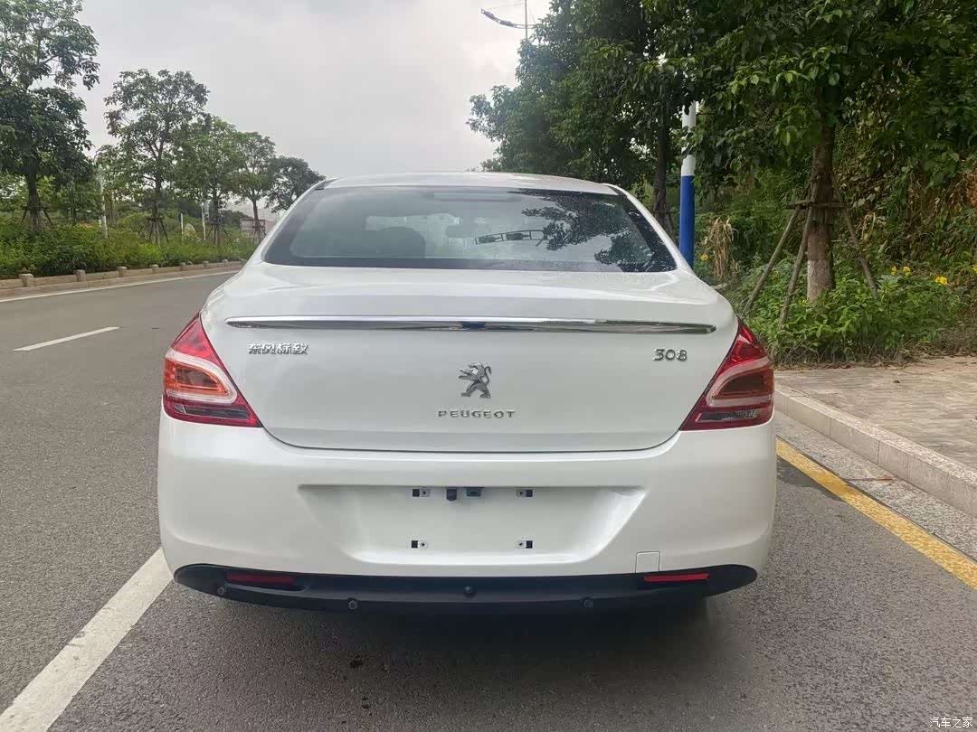 Peugeot 308, 2014 4