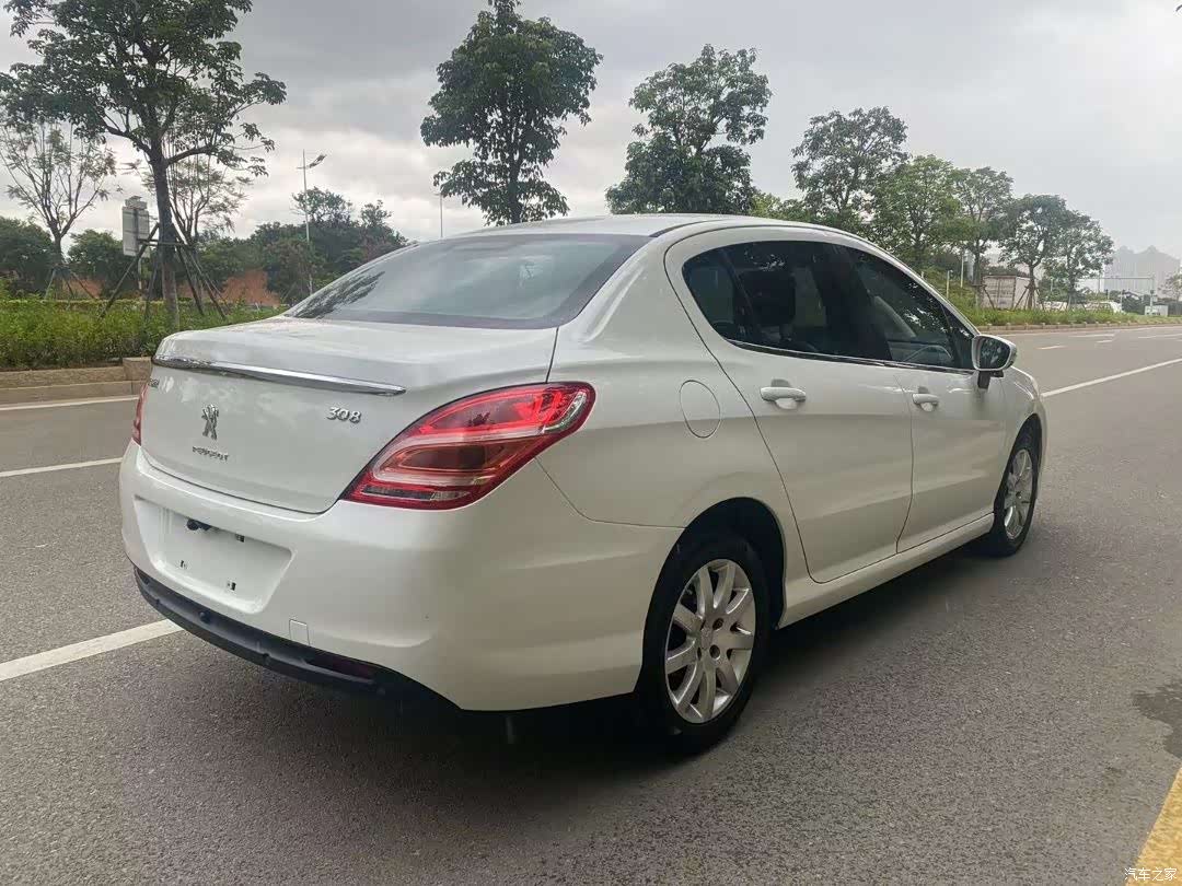 Peugeot 308, 2014 все фото