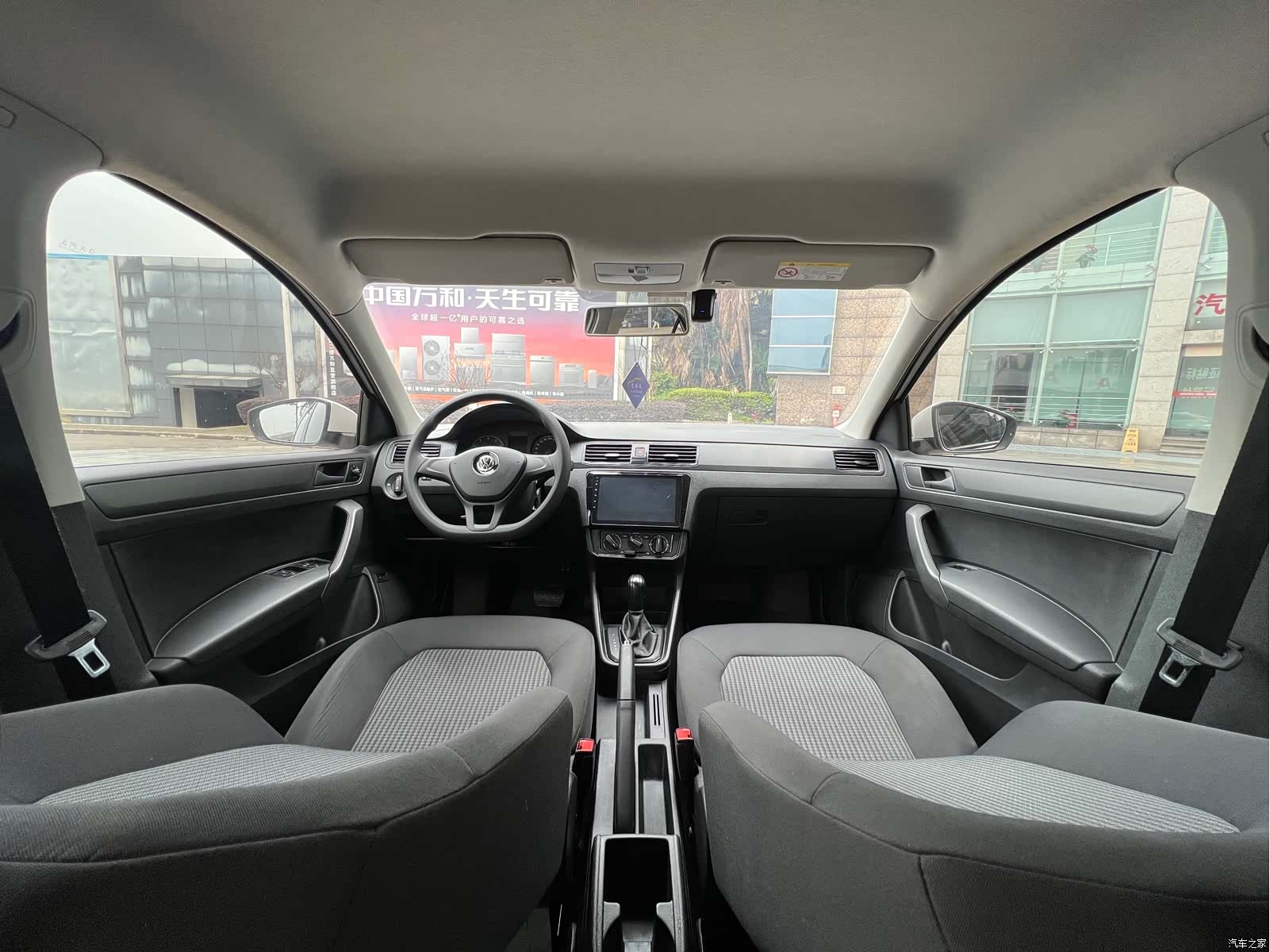 Volkswagen Santana, 2018 13