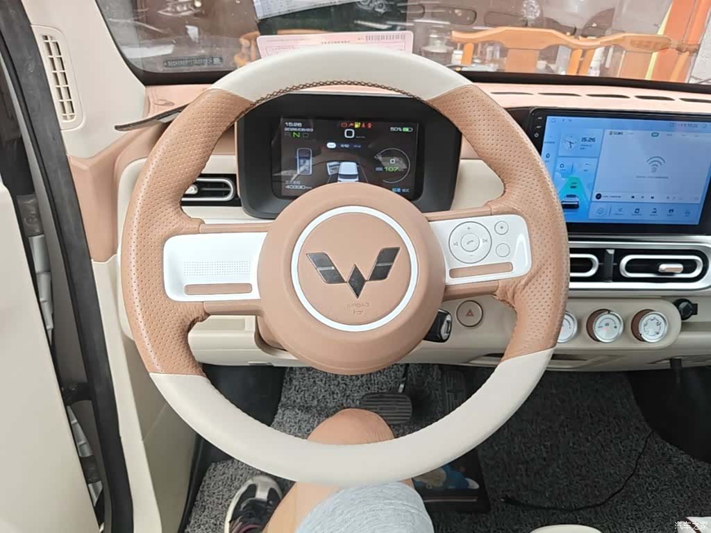 Wuling MINIEV, 2025 11