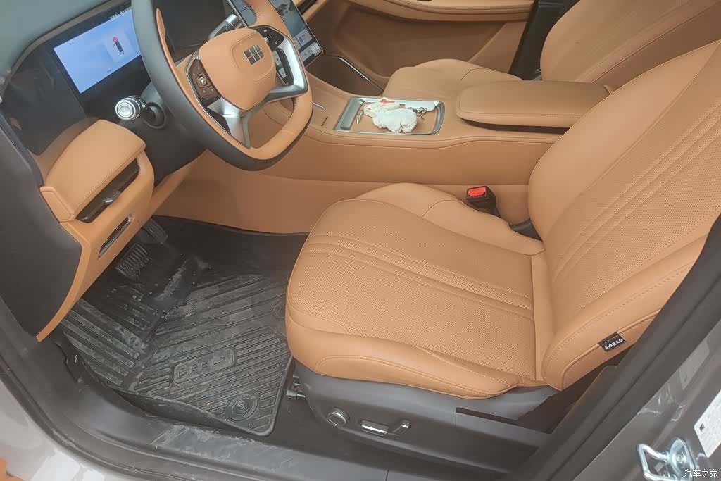 Geely Galaxy L7, 2025 9