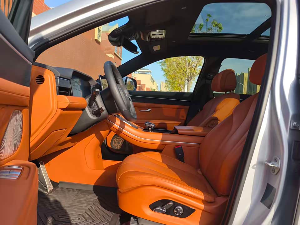 AITO Ask the world M7