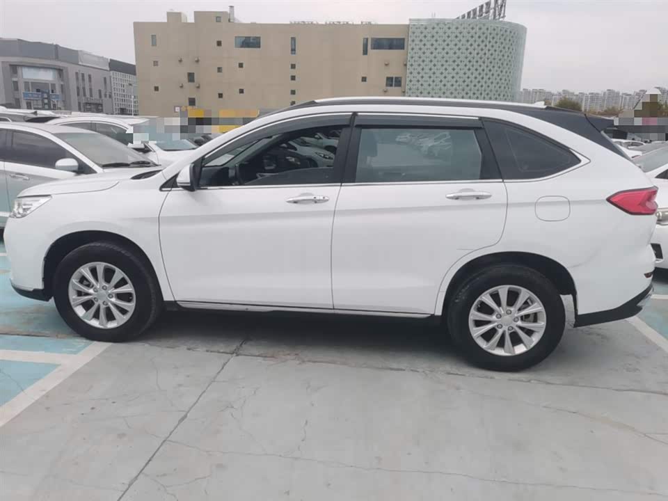 Haval M6