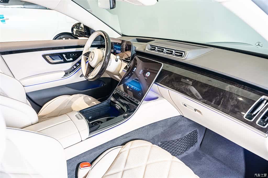 Maybach S-Class, 2025 10