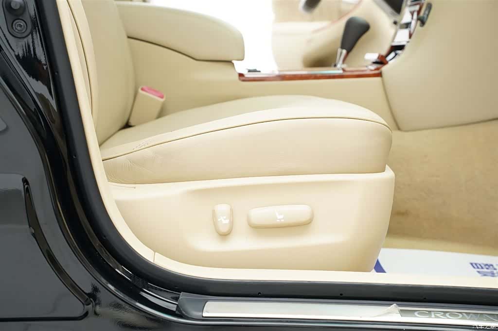 Toyota Crown, 2007 14