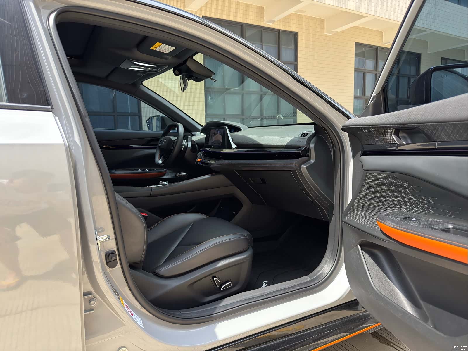 Changan UNI-V, 2022 7