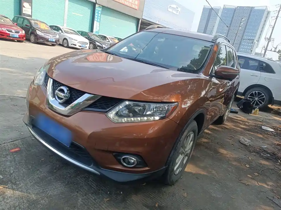 Nissan Qijun