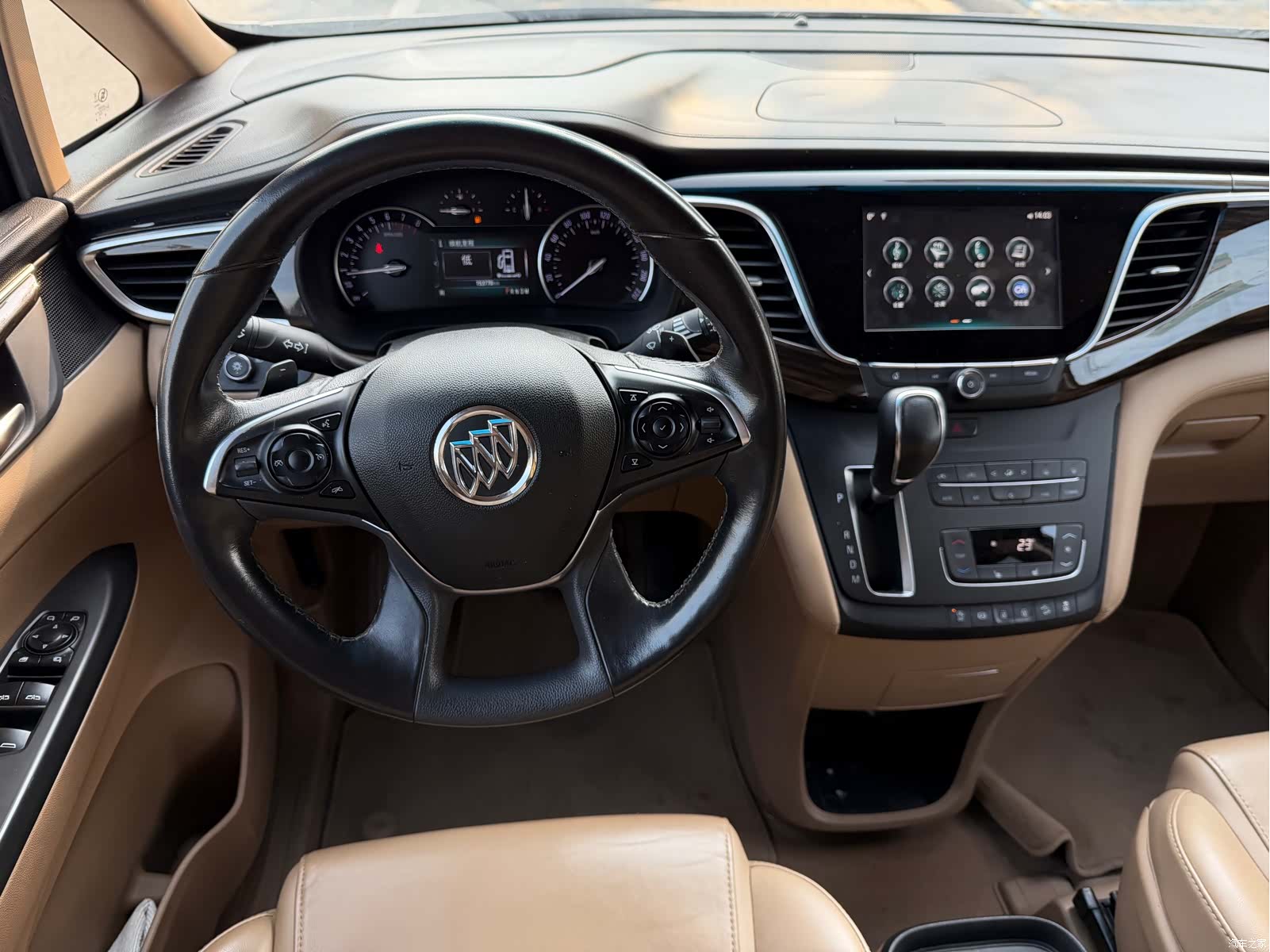 Buick GL8, 2019 9